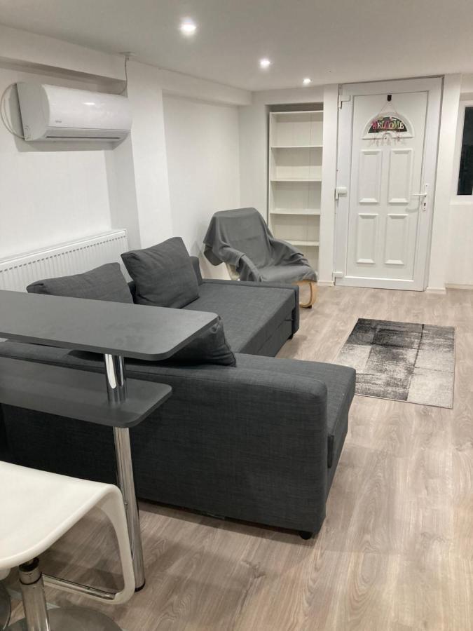 Dobozi Apartman เดเบรตเซน ภายนอก รูปภาพ