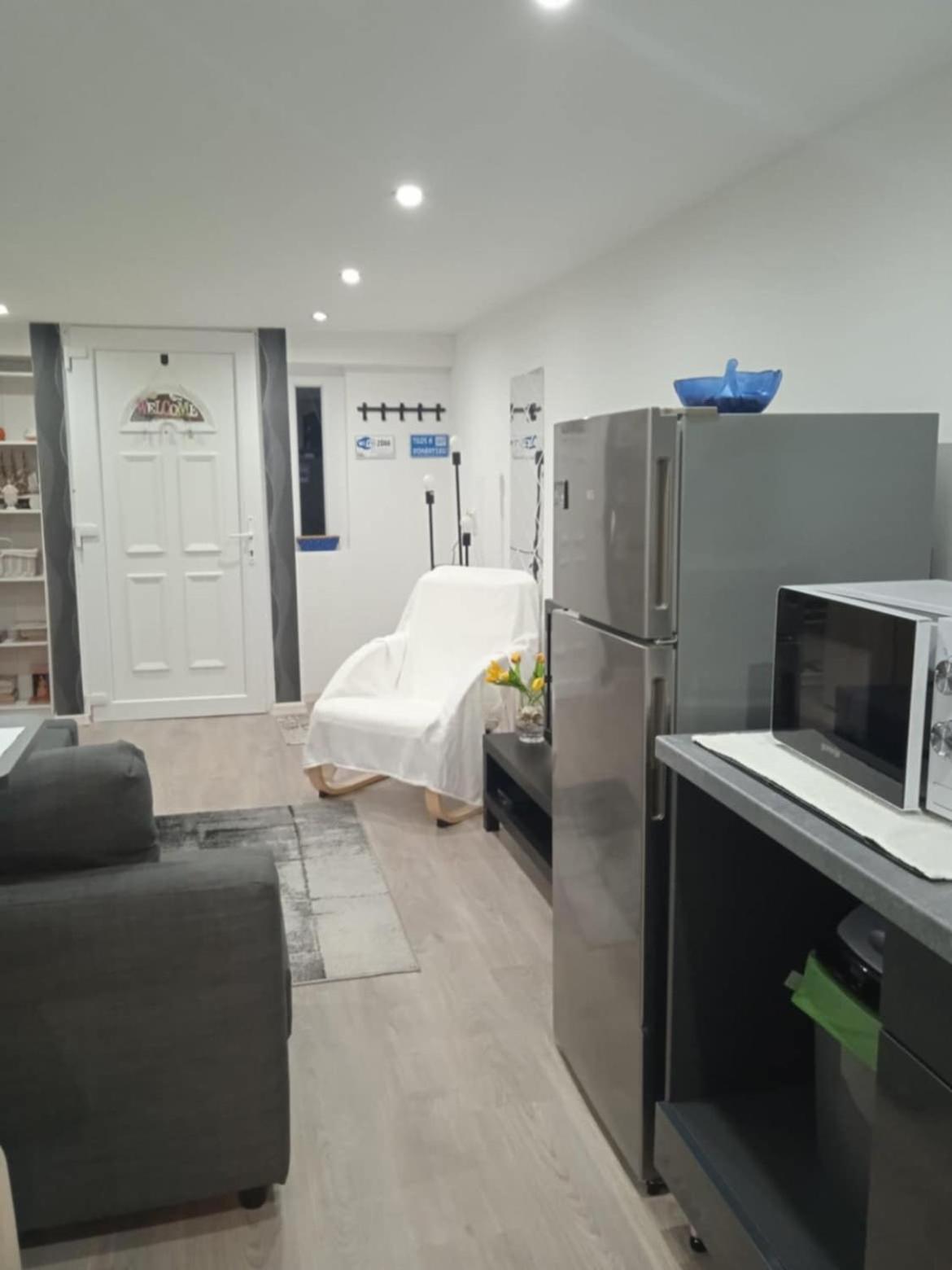 Dobozi Apartman เดเบรตเซน ภายนอก รูปภาพ